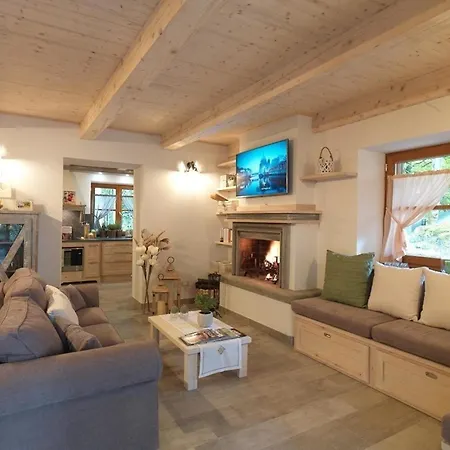 Huette Galli Mit Entspannung Im Whirlpool Holiday home