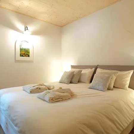 Holiday home Huette Galli Mit Entspannung Im Whirlpool Abbadia San Salvator