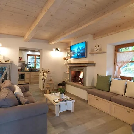 Huette Galli Mit Entspannung Im Whirlpool Holiday home